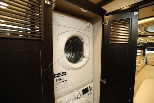 2021 Newmar London Aire 4551