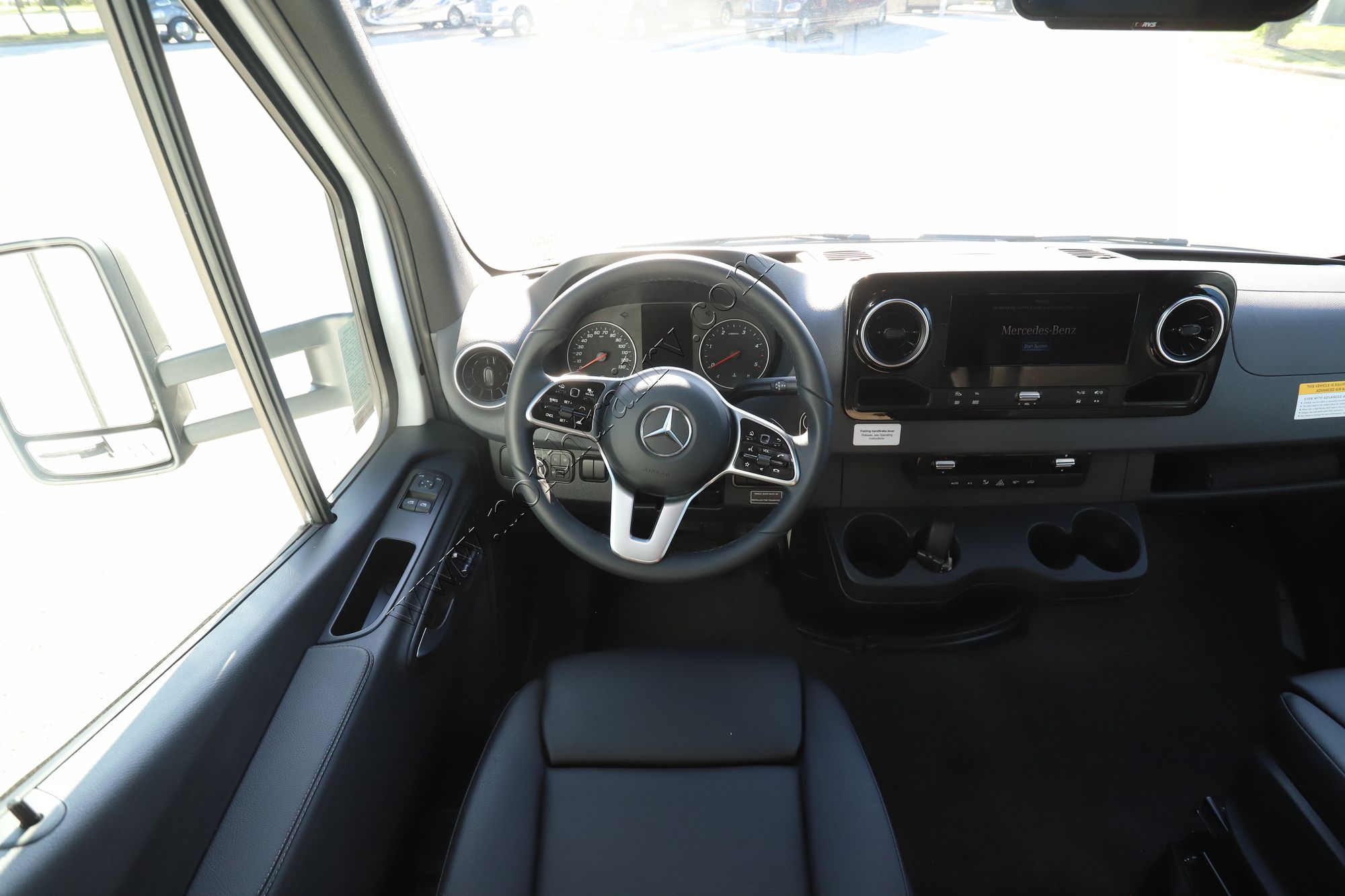 New 2025 Renegade Rv Vienna 25TBN Class C  For Sale