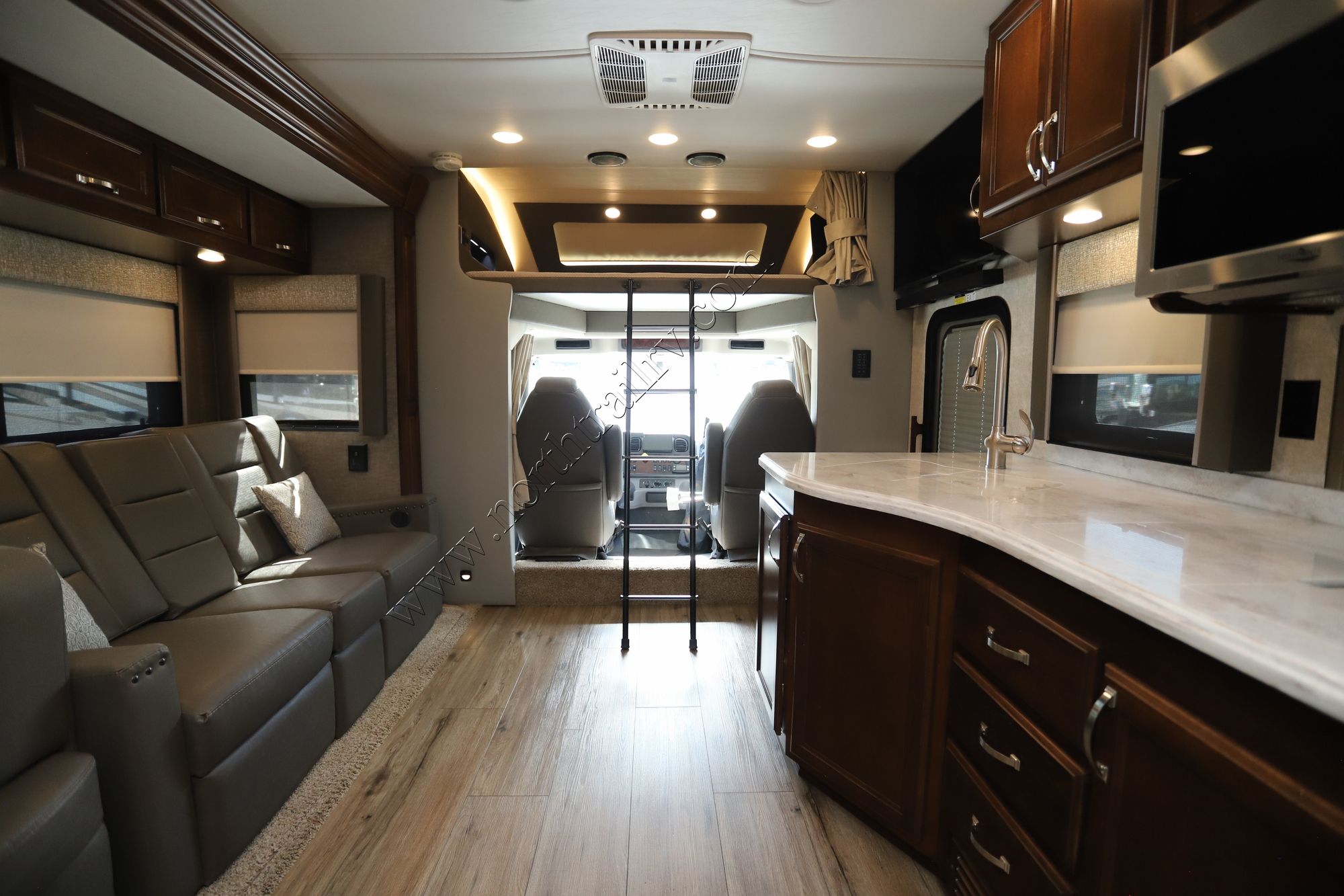 Used 2022 Renegade Rv Verona 36VSB Super C  For Sale