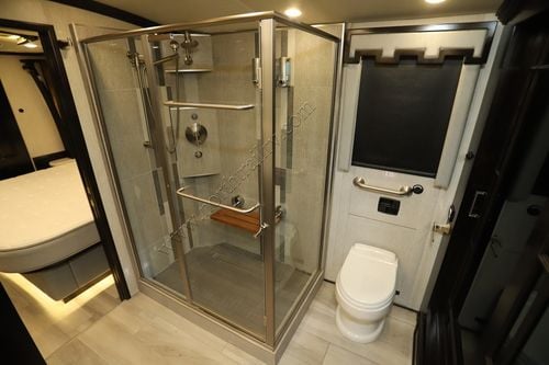 2021 Newmar London Aire 4551