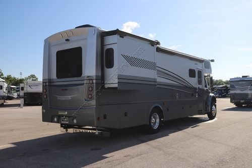 2025 Dynamax Europa 34SS