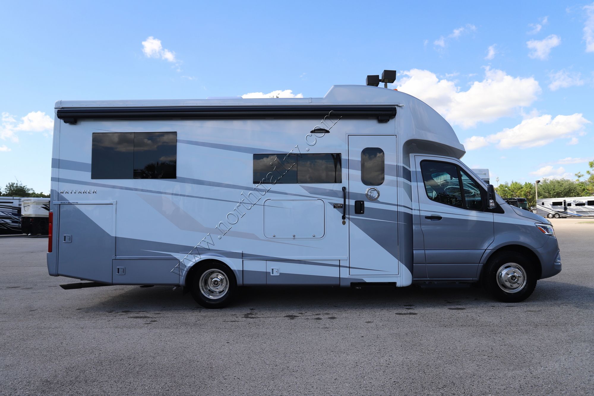New 2026 Tiffin Motor Homes Wayfarer 25XLW Class C  For Sale