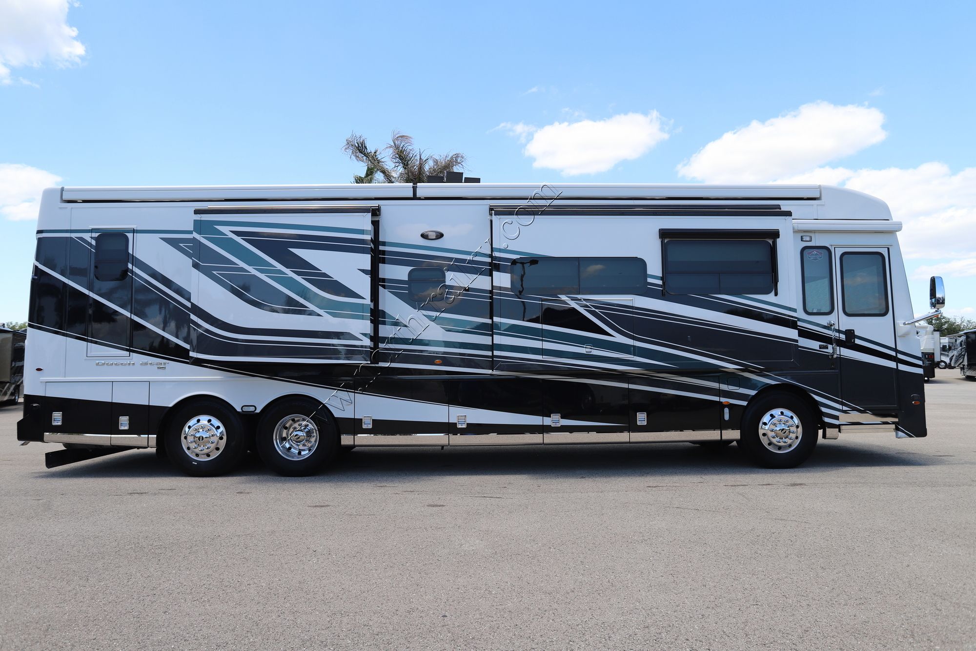 New 2026 Newmar Dutch Star 4081 Class A  For Sale