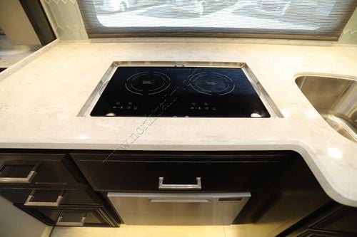 2021 Newmar London Aire 4551
