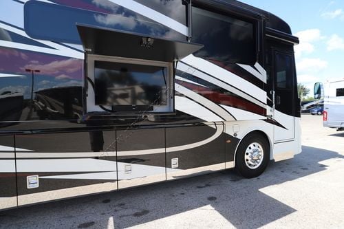 2021 Newmar London Aire 4551