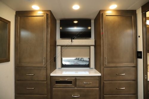 2025 Renegade Rv Verona 36VSB Super C