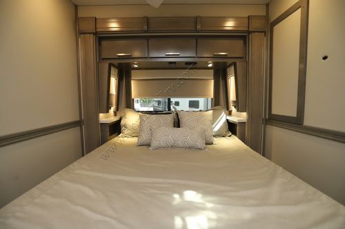 2025 Renegade Rv Classic Garage 2609