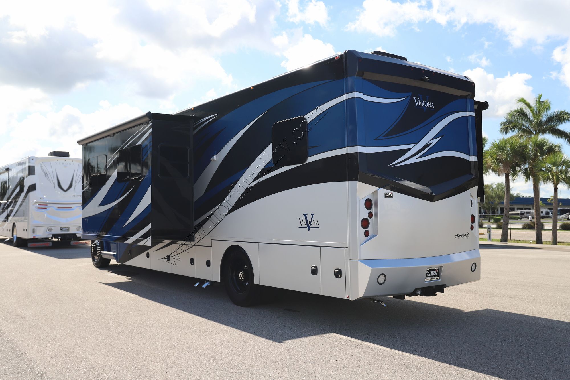 Used 2022 Renegade Rv Verona 36VSB Super C  For Sale