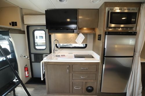 2025 Renegade Rv Vienna 25FWC