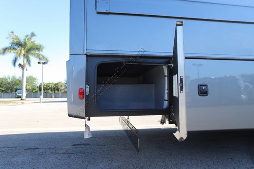 2025 Dynamax Europa 34SS