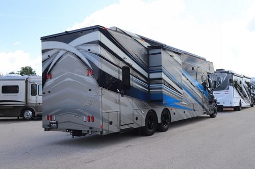 2025 Renegade Rv Classic Garage 2609