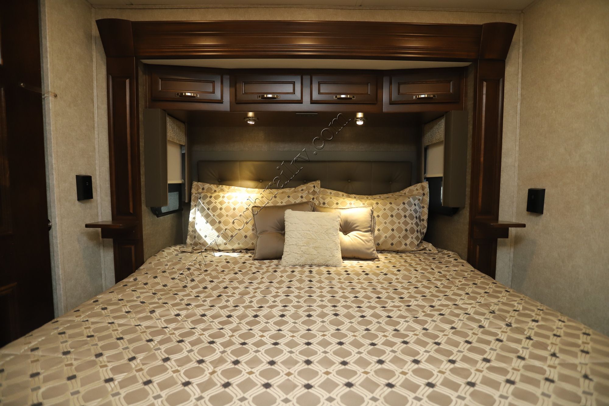 Used 2022 Renegade Rv Verona 36VSB Super C  For Sale