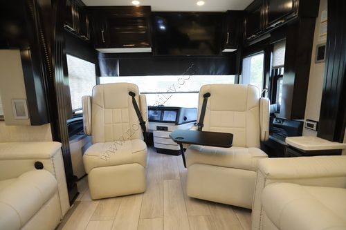 2021 Newmar London Aire 4551