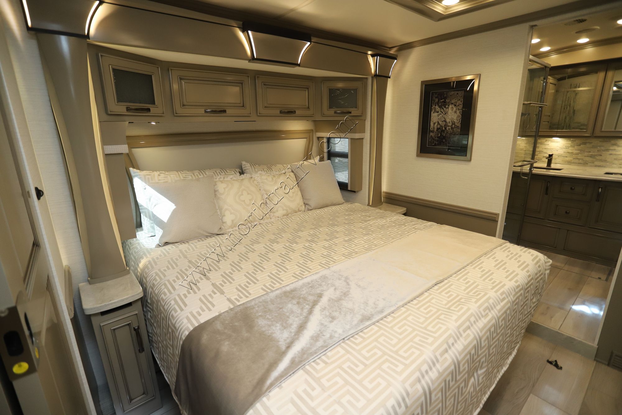 New 2026 Newmar Dutch Star 4325 Class A  For Sale