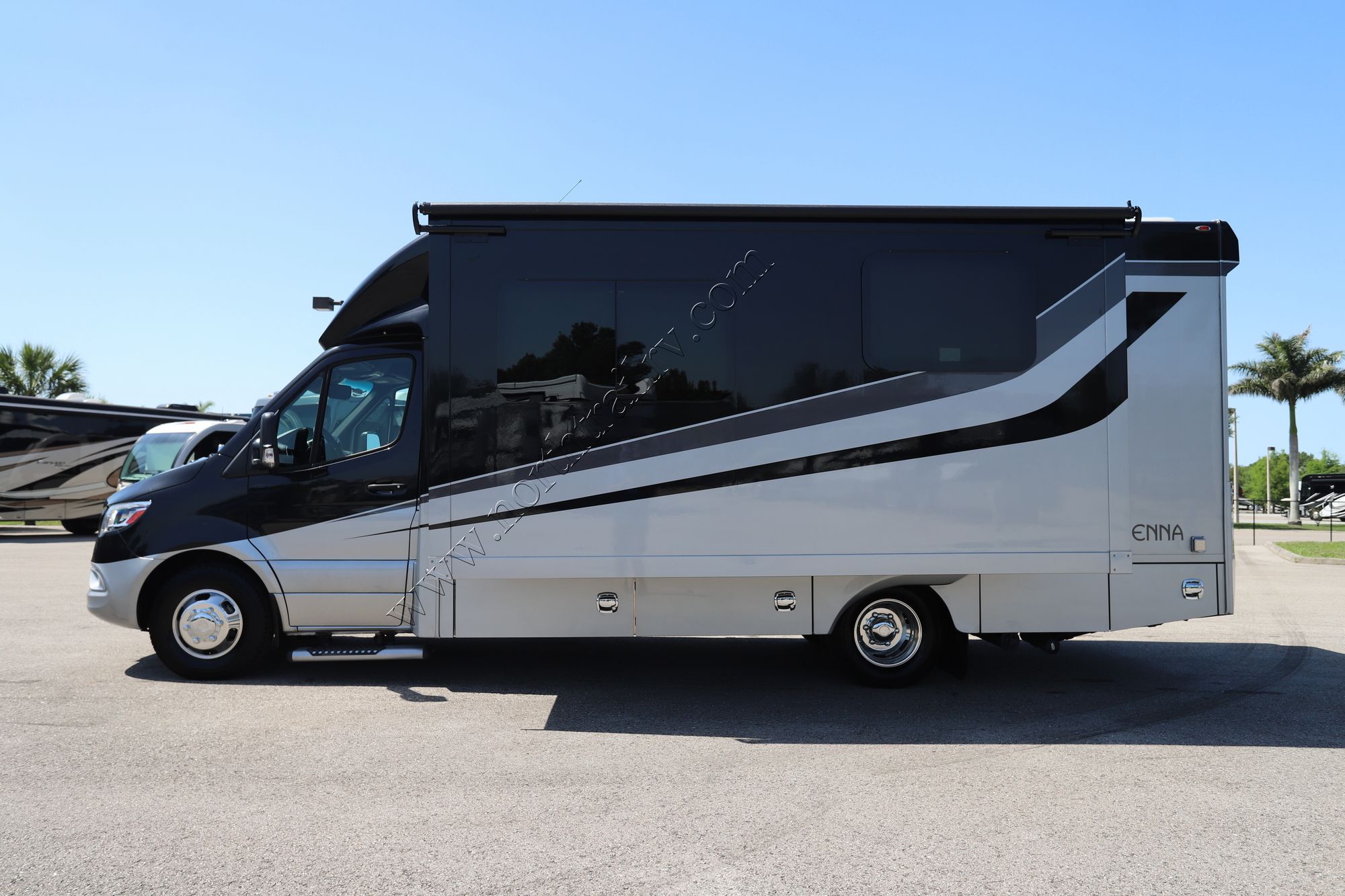 Used 2023 Renegade Rv Vienna 25VRML Class C  For Sale