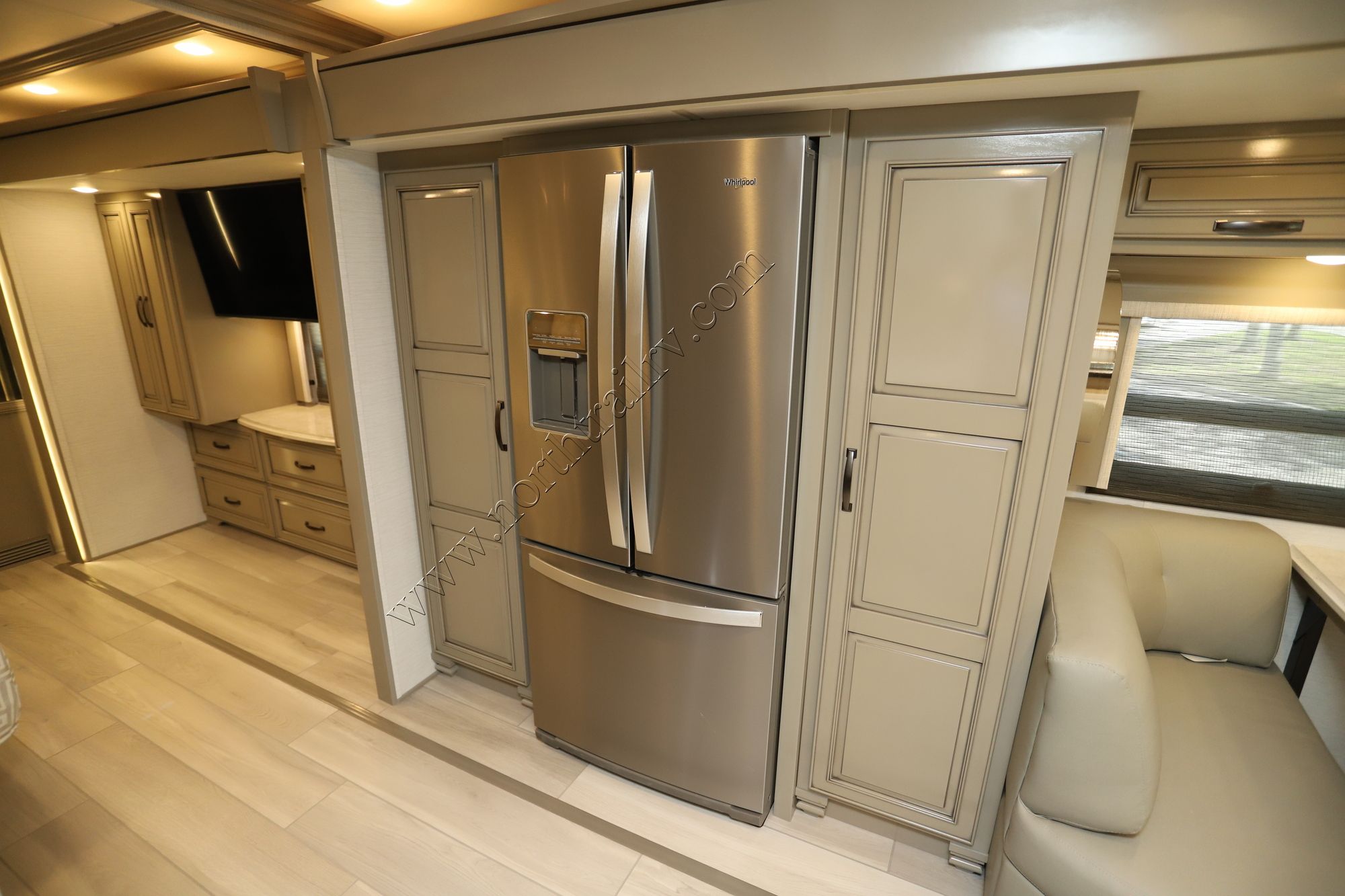 New 2026 Newmar Dutch Star 4325 Class A  For Sale