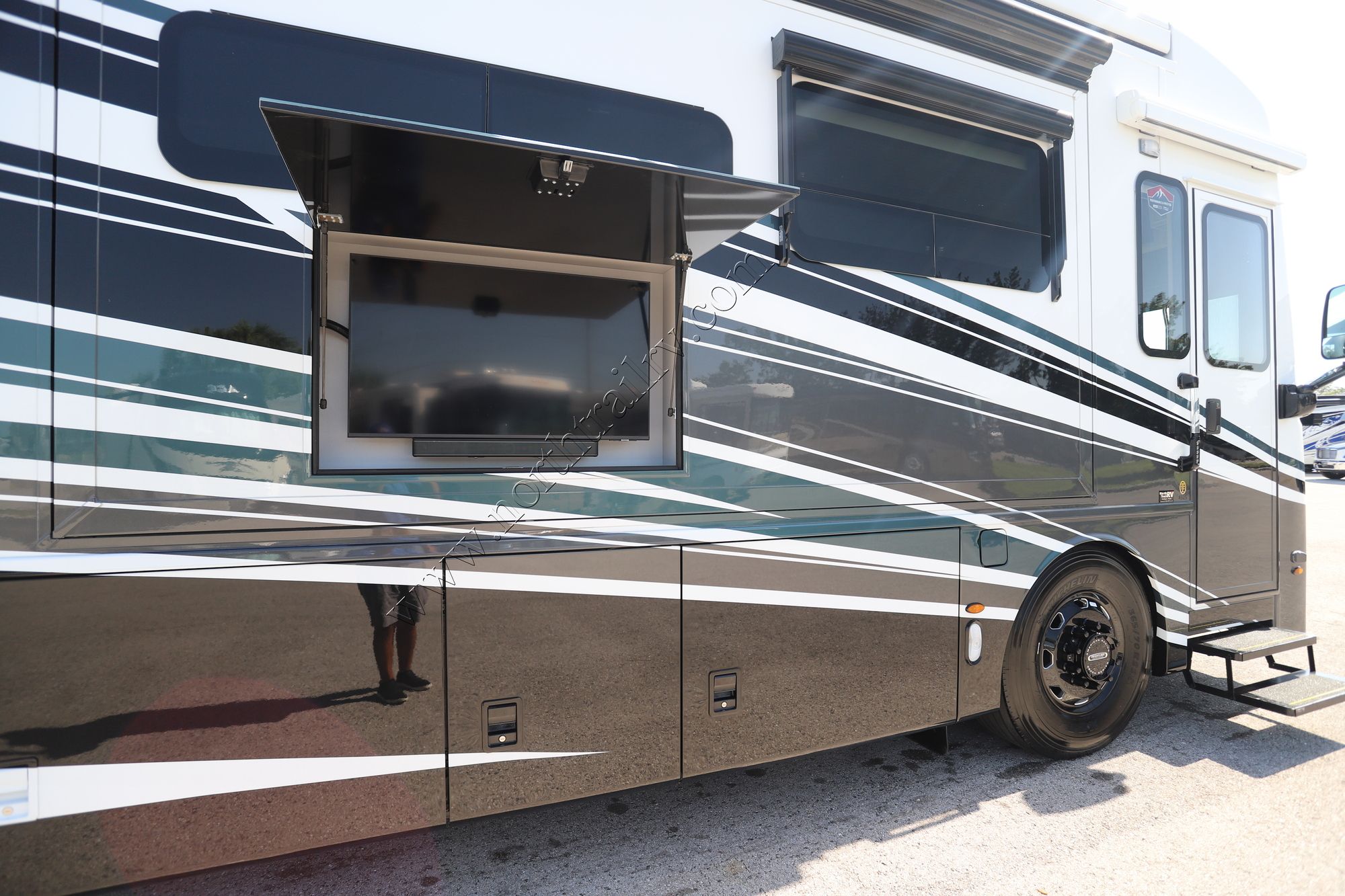 New 2026 Newmar Dutch Star 4325 Class A  For Sale