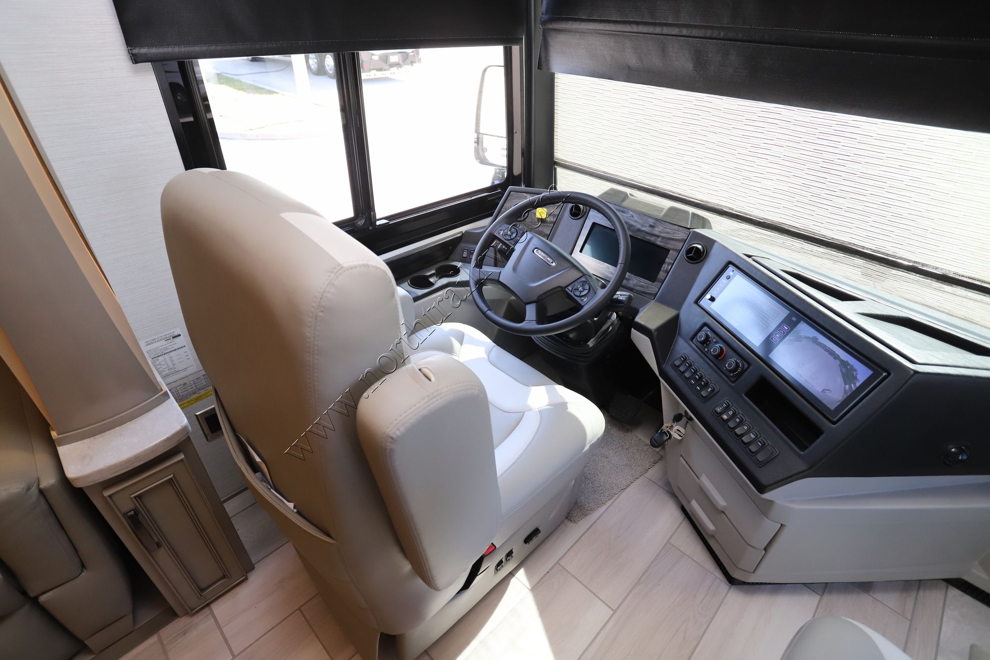 New 2026 Newmar Dutch Star 4325 Class A  For Sale