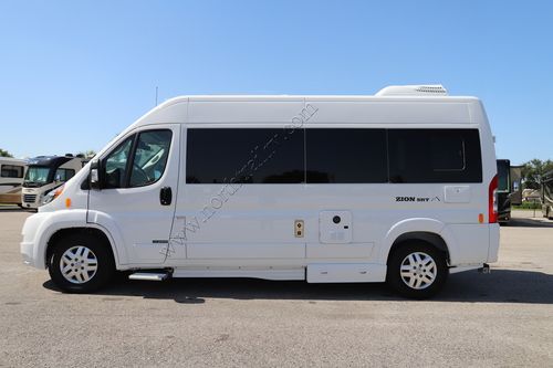 2023 Roadtrek Zion SRT