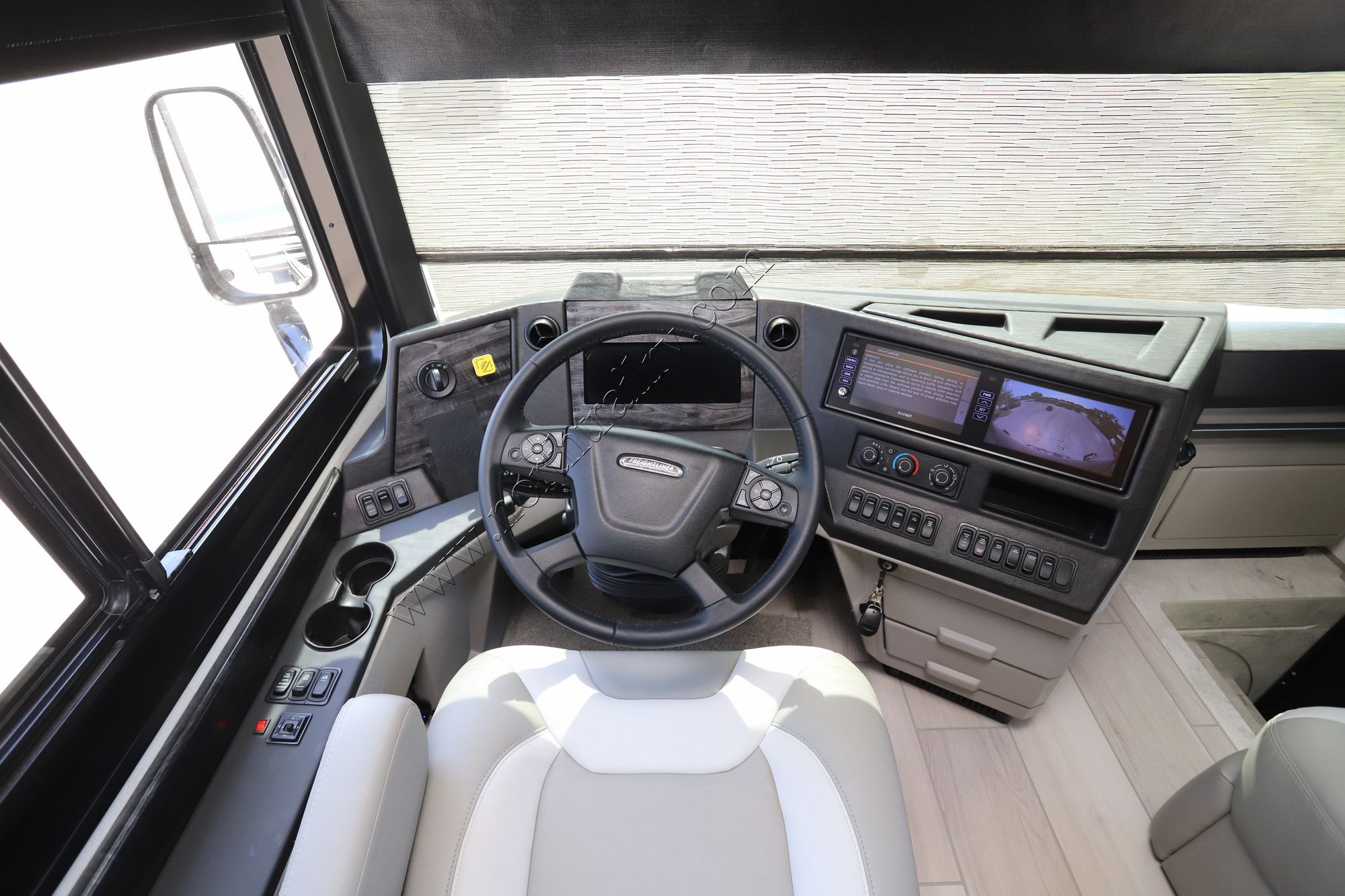 New 2026 Newmar Dutch Star 4325 Class A  For Sale