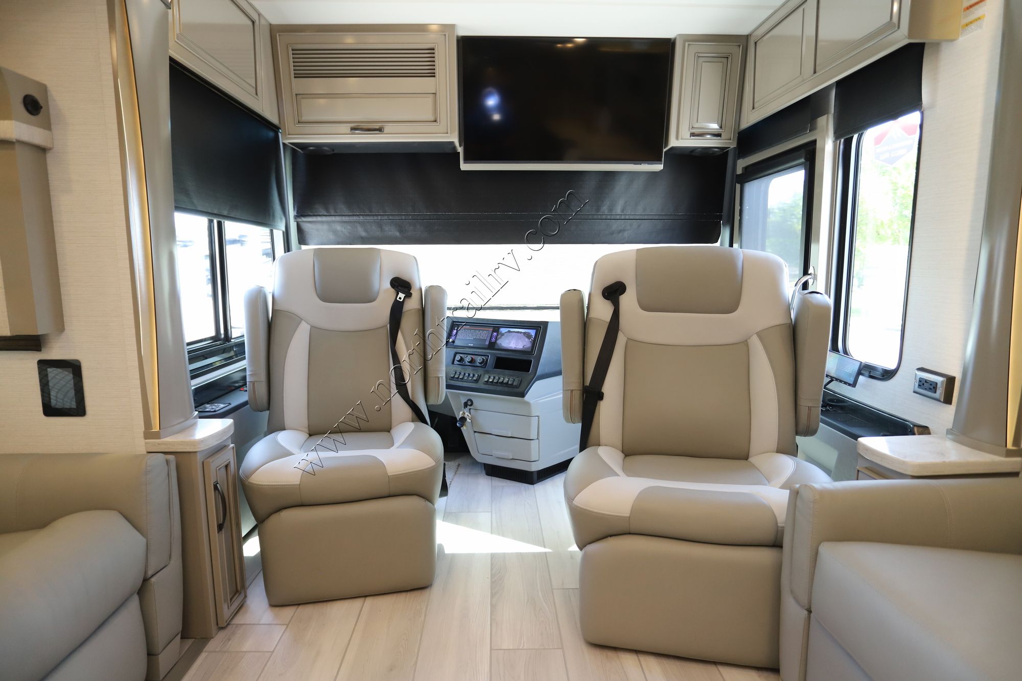 New 2026 Newmar Dutch Star 4325 Class A  For Sale