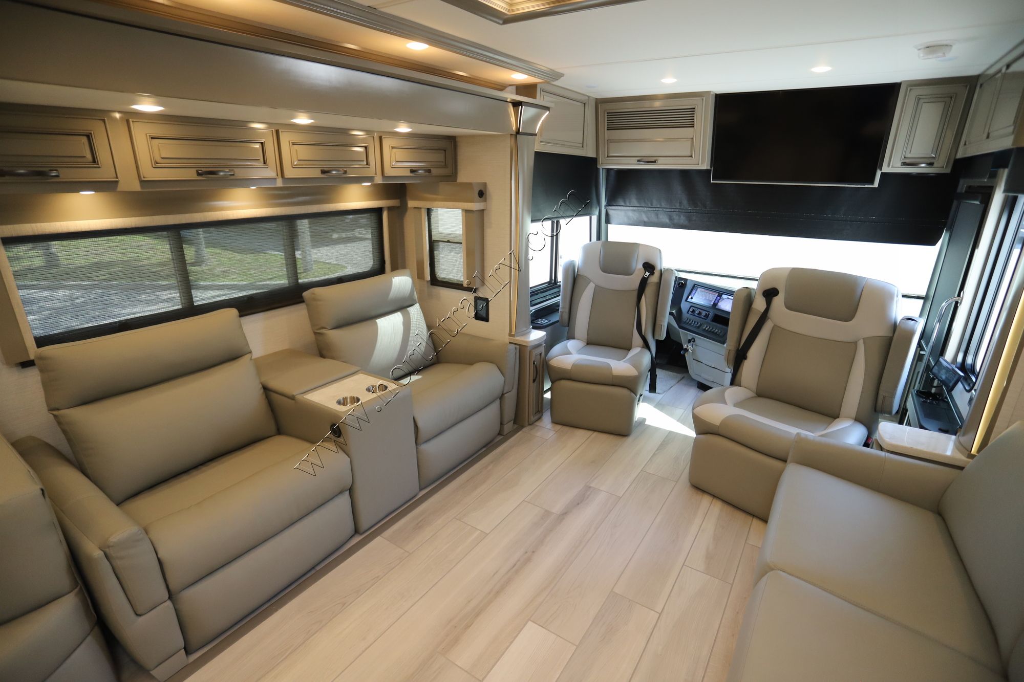 New 2026 Newmar Dutch Star 4325 Class A  For Sale