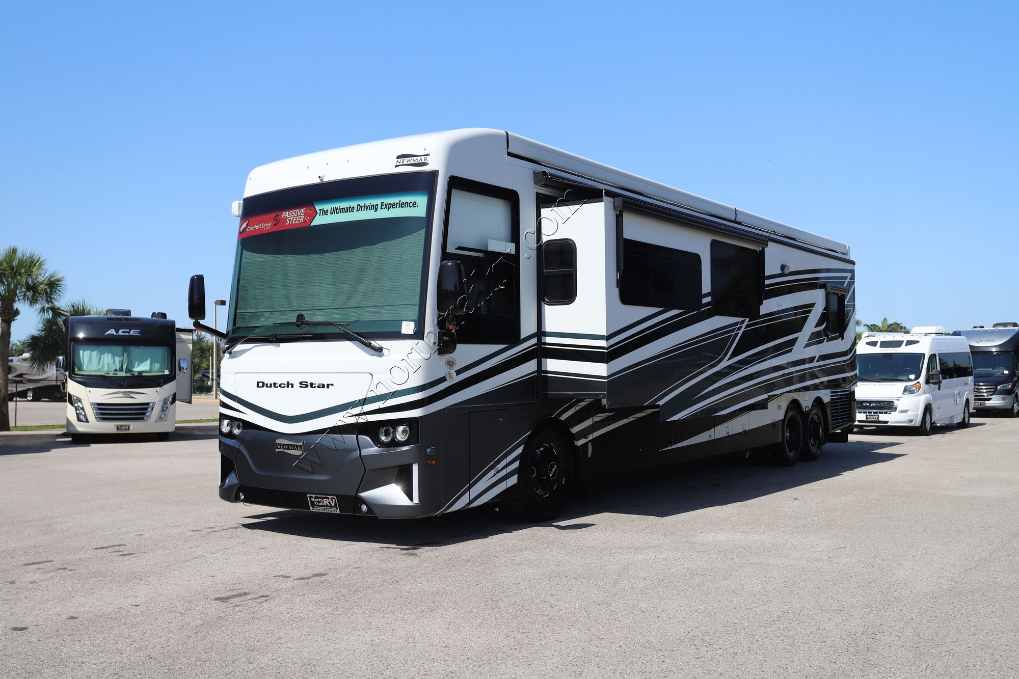 New 2026 Newmar Dutch Star 4325 Class A  For Sale