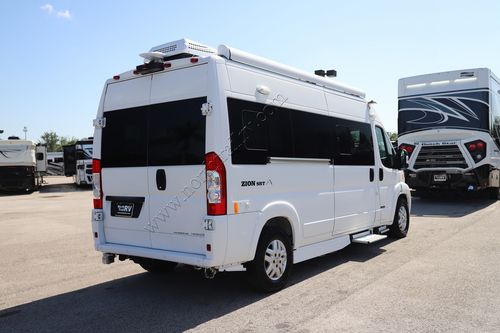 2023 Roadtrek Zion SRT