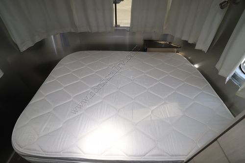 2018 Airstream Serinity 23FB