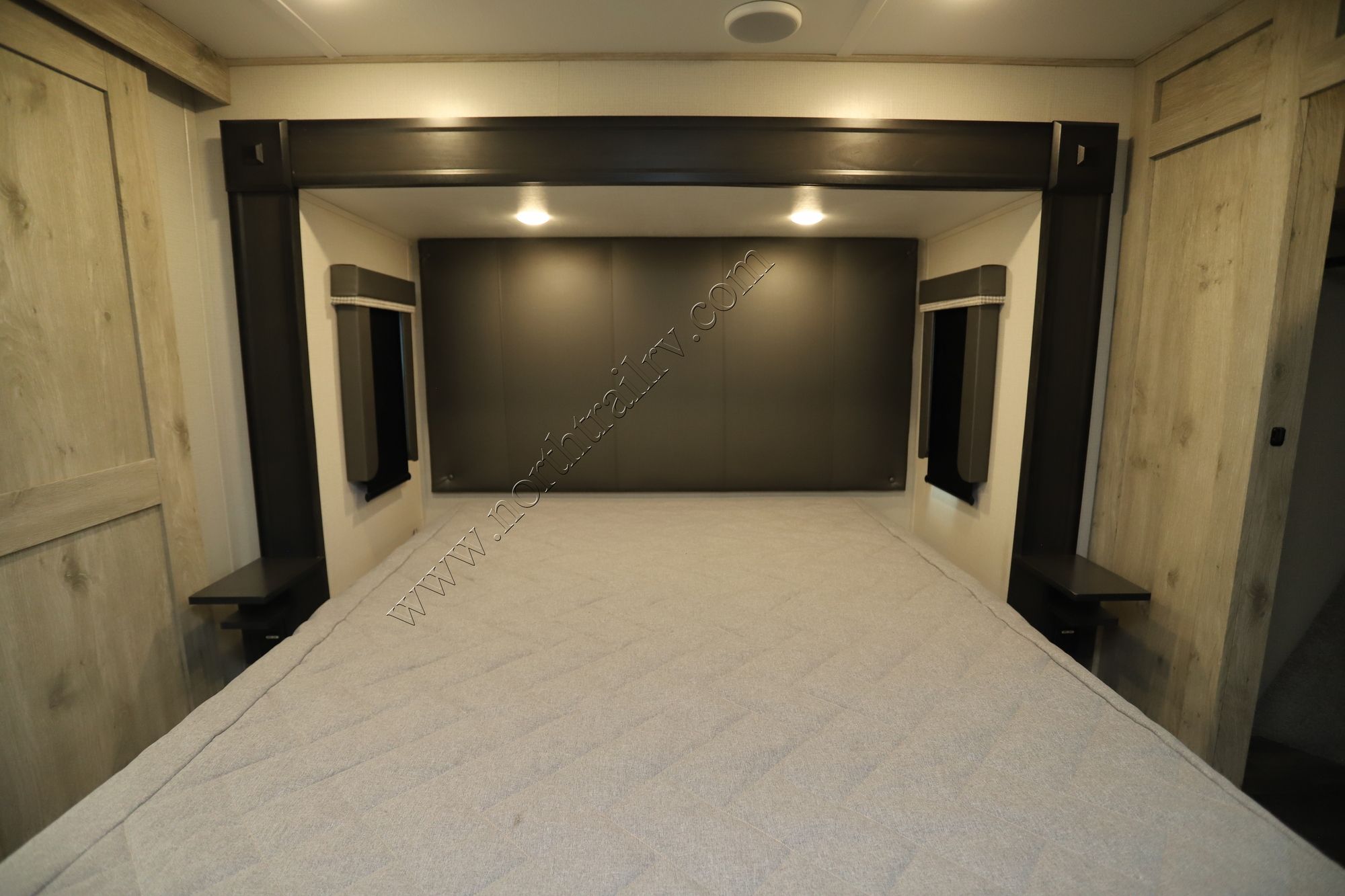 Used 2023 Keystone Avalanche 322RL Fifth Wheel  For Sale