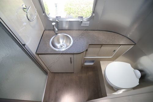 2018 Airstream Serinity 23FB