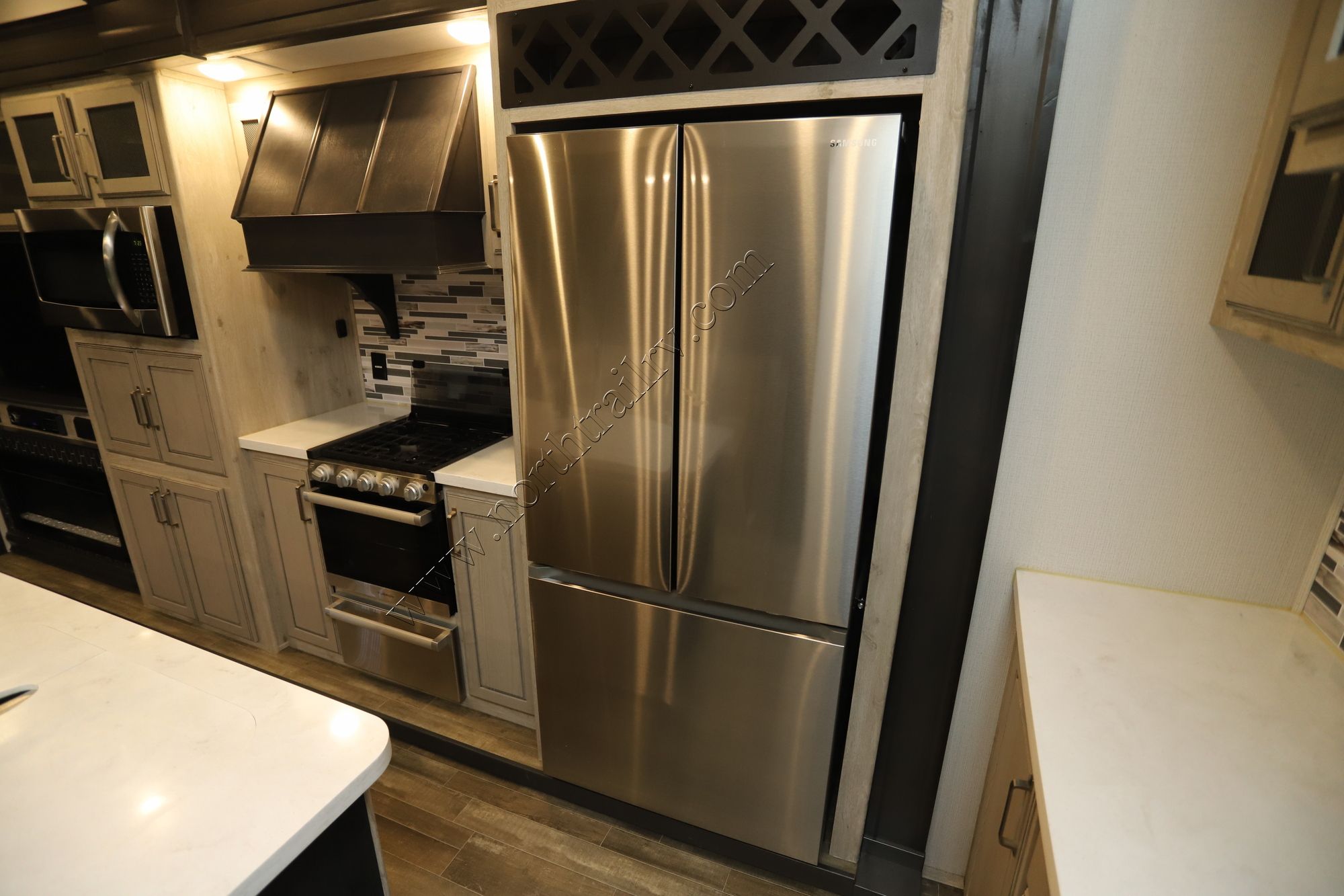 Used 2023 Keystone Avalanche 322RL Fifth Wheel  For Sale