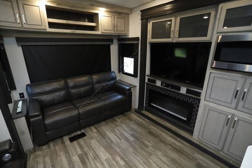 2023 Keystone Avalanche 322RL