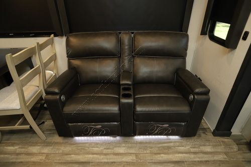 2023 Keystone Avalanche 322RL