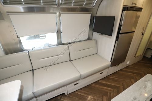 2022 Airstream International 25FB