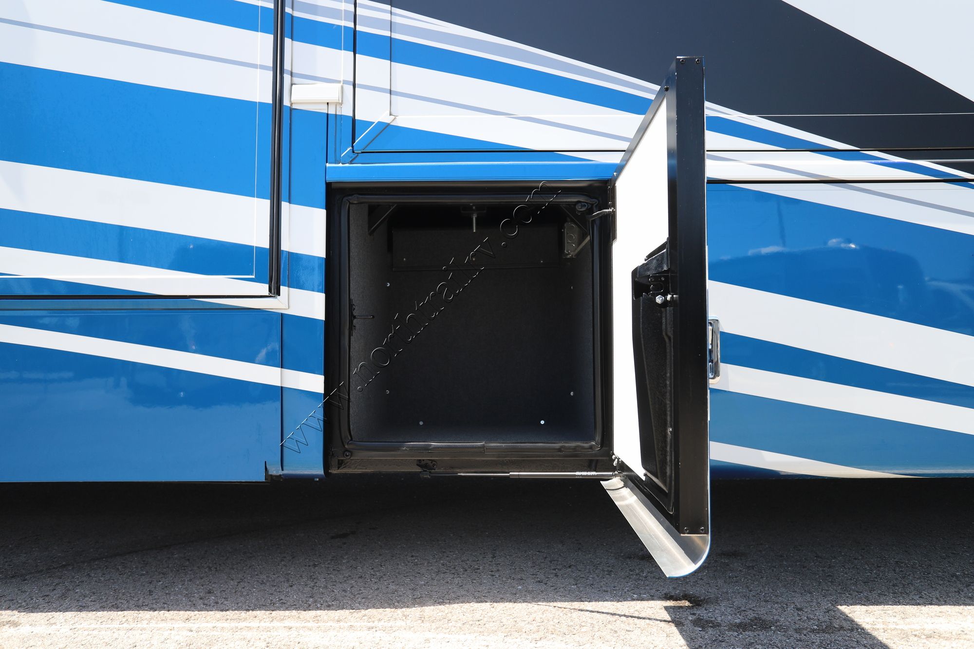 Used 2022 Newmar Super Star 4061 Super C  For Sale