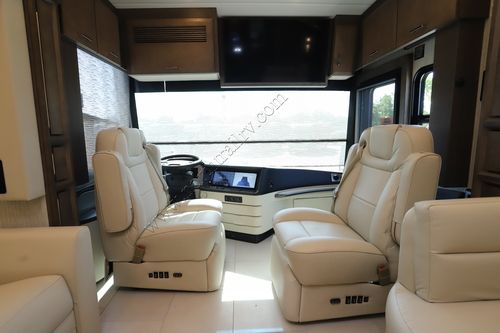 2025 Newmar Mountain Aire 3825 Class A