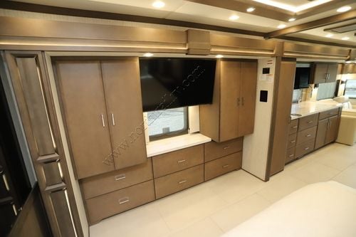 2025 Newmar Mountain Aire 3825 Class A
