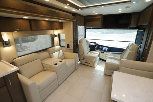 2025 Newmar Mountain Aire 3825 Class A