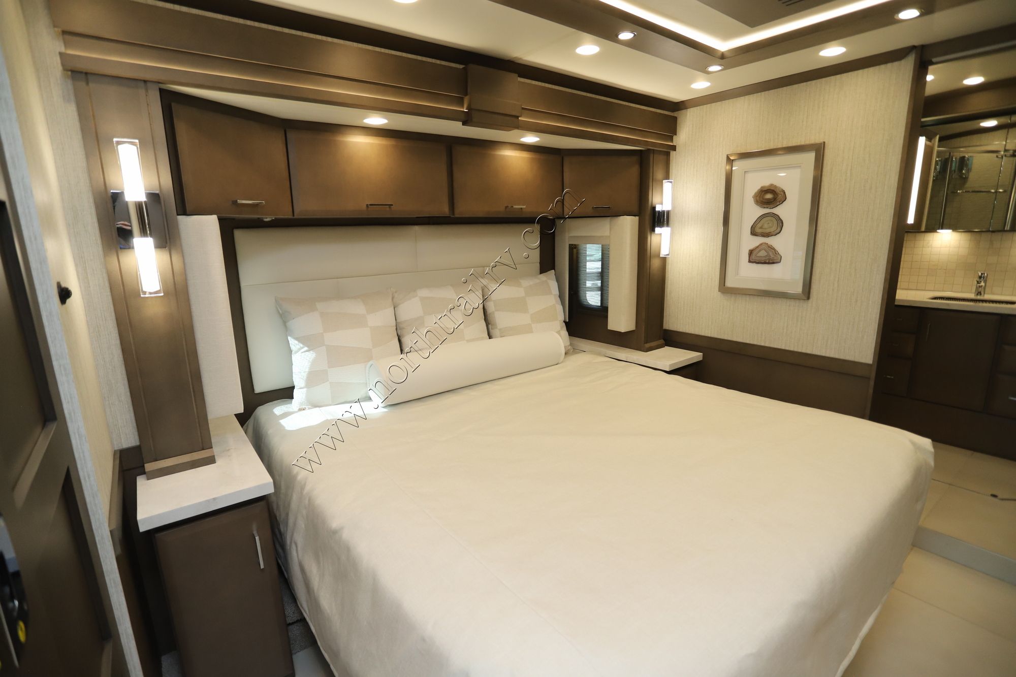 New 2025 Newmar Mountain Aire 3825 Class A  For Sale