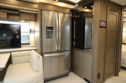 2025 Newmar Mountain Aire 3825 Class A