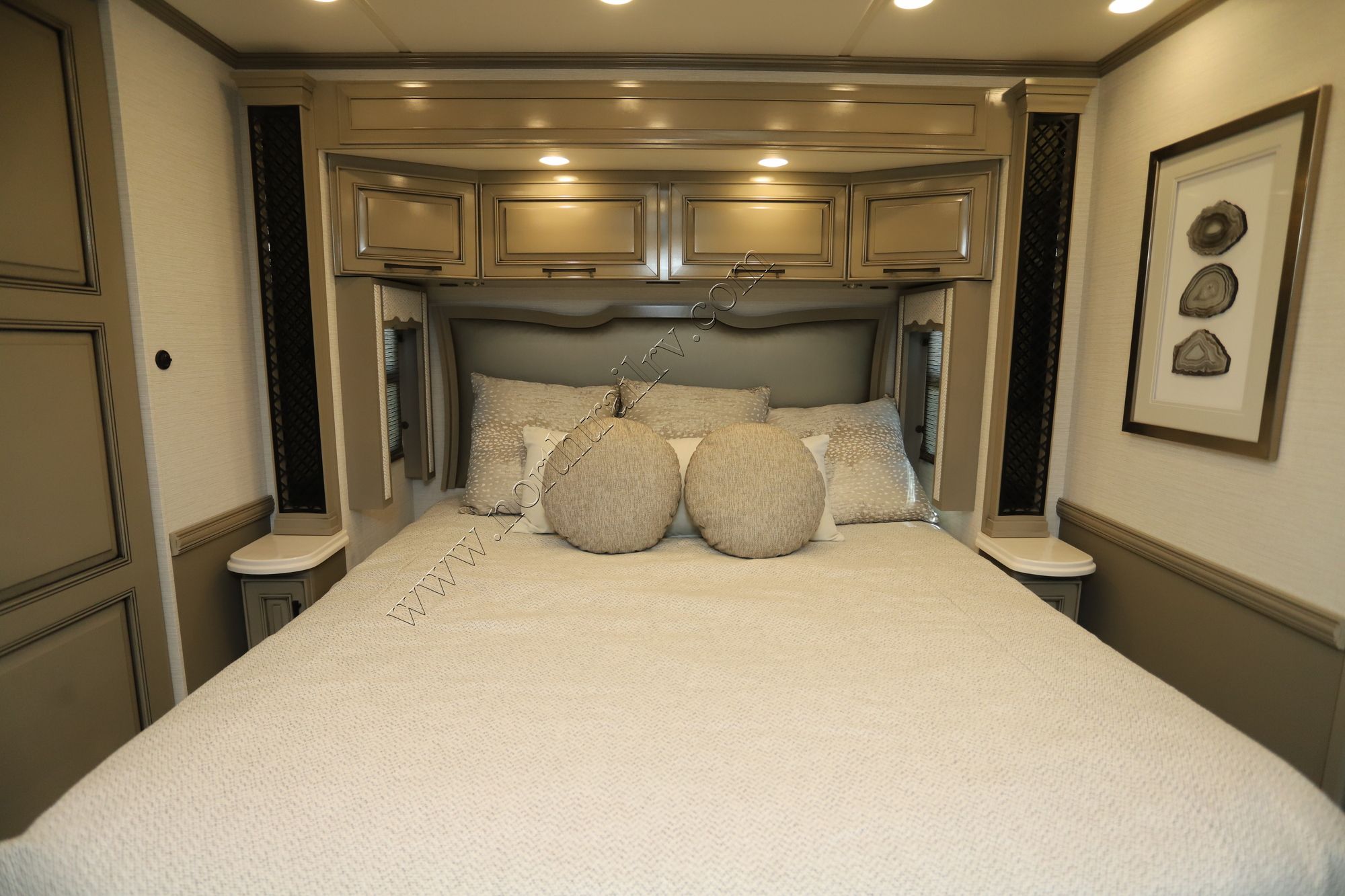 New 2026 Newmar London Aire 4551 Class A  For Sale