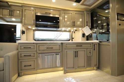 2026 Newmar London Aire 4551