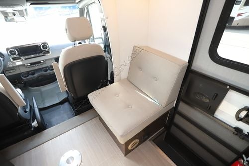 2021 Leisure Van Unity 24IB