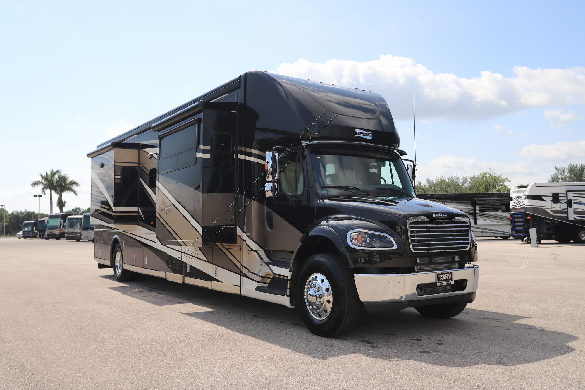 Used 2023 Newmar Super Star 4059 Super C  For Sale