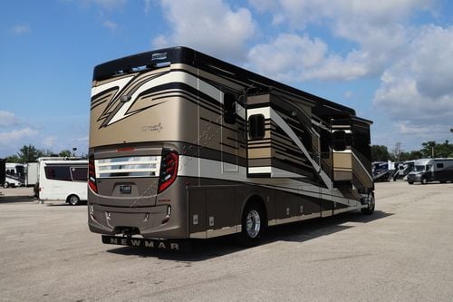 2023 Newmar Super Star 4059