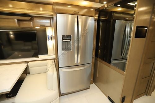 2026 Newmar Mountain Aire 3825
