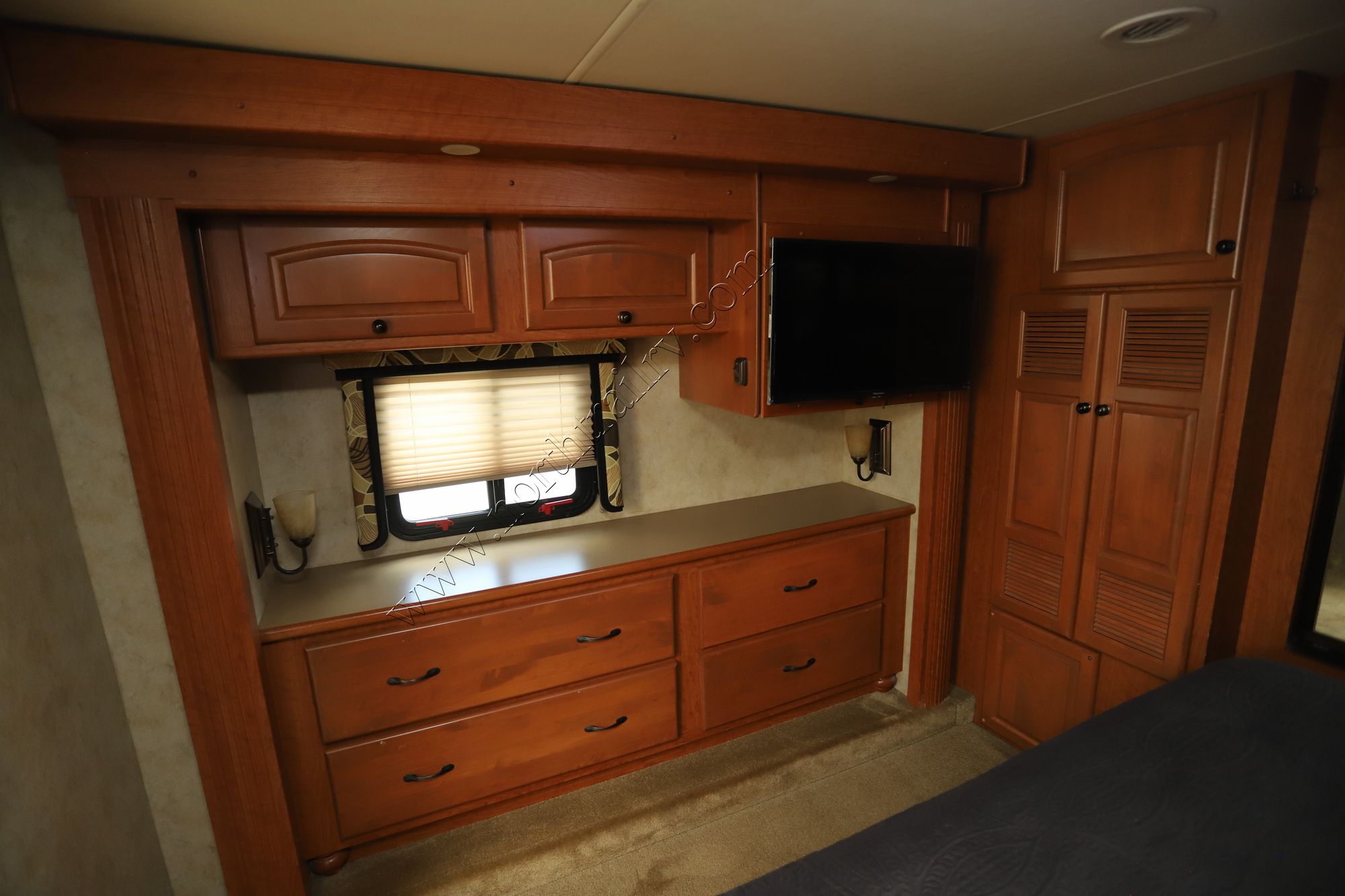 Used 2007 Damon Tuscany 4072 Class A  For Sale