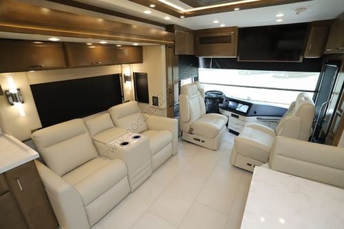 2026 Newmar Mountain Aire 3825