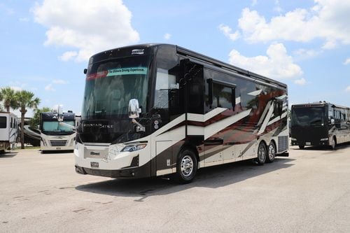 2026 Newmar Mountain Aire 3825